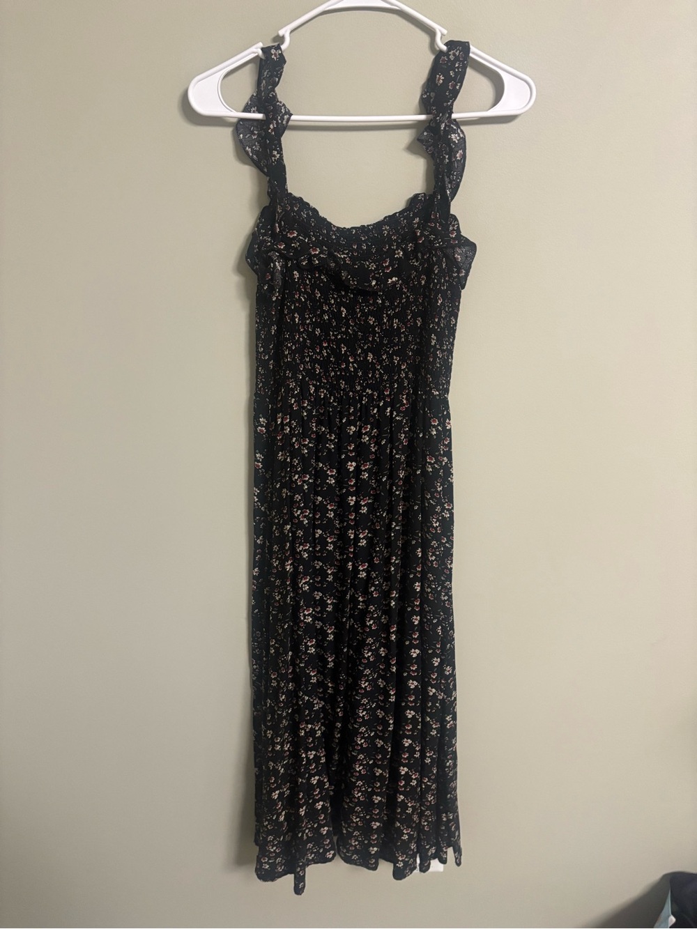 Natural Life Black Ditsy Floral Smocked Bodice Maxi Dress Boho Size Medium - Picture 2 of 8